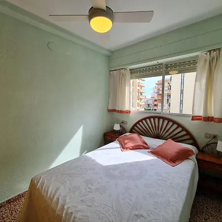 Calle Barraques solo familias Apartamento